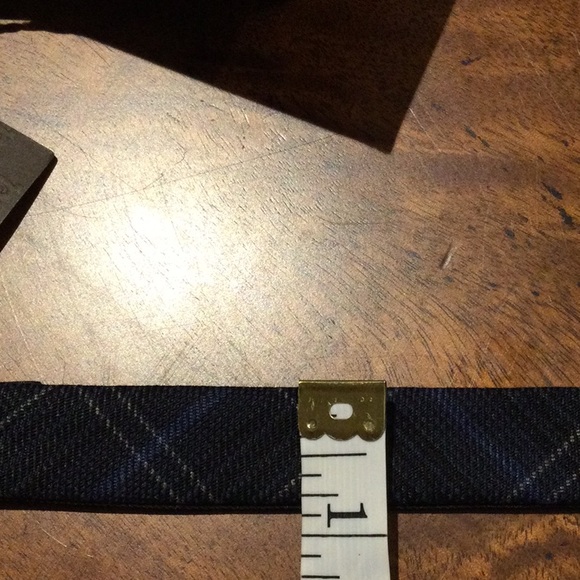 NWT $165 GUCCI MEN'S BOW TIE  COMES WITH BOX - Picture 6 of 8